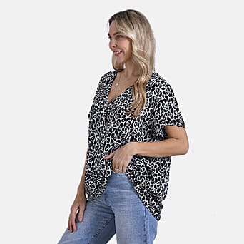 https://tjcuk.sirv.com/Products/80/2/8028278/Tamsy-Short-Frill-Sleeve-V-Neck-Relaxed-fit-Blouse-Size-S-M-White-Blac_8028278_3.jpg?w=342&h=342