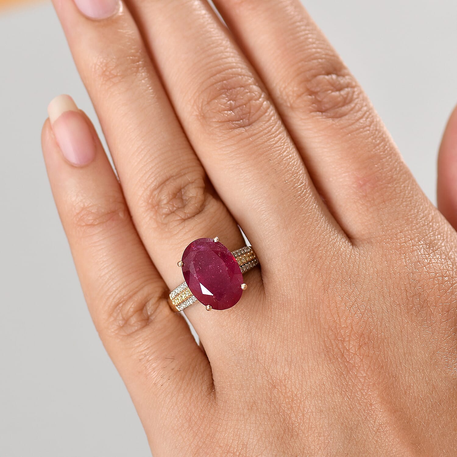 9K Yellow Gold African Ruby, Natural Yellow Diamond & White Diamond Ring 10.30 Ct, Gold Wt.2.92 Gms.