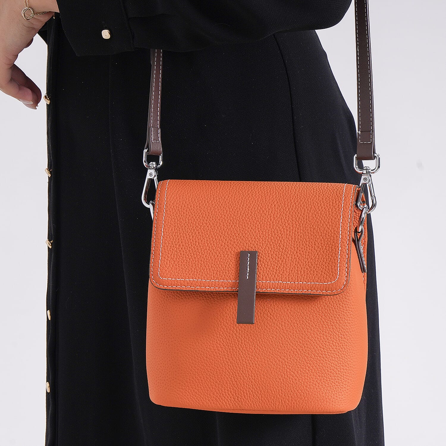 SUMPTUOUS QUALITY Stylish Two-Tone 100% Exquisite Genuine Leather Flap Crossbody with Brown Adjustable Strap - Amber