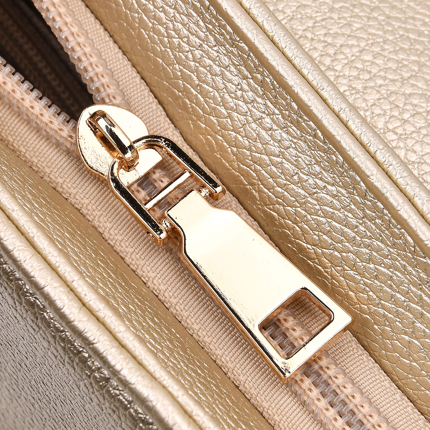 Elegant Metallic Gold Flap Crossbody Bag with Adjustable Strap