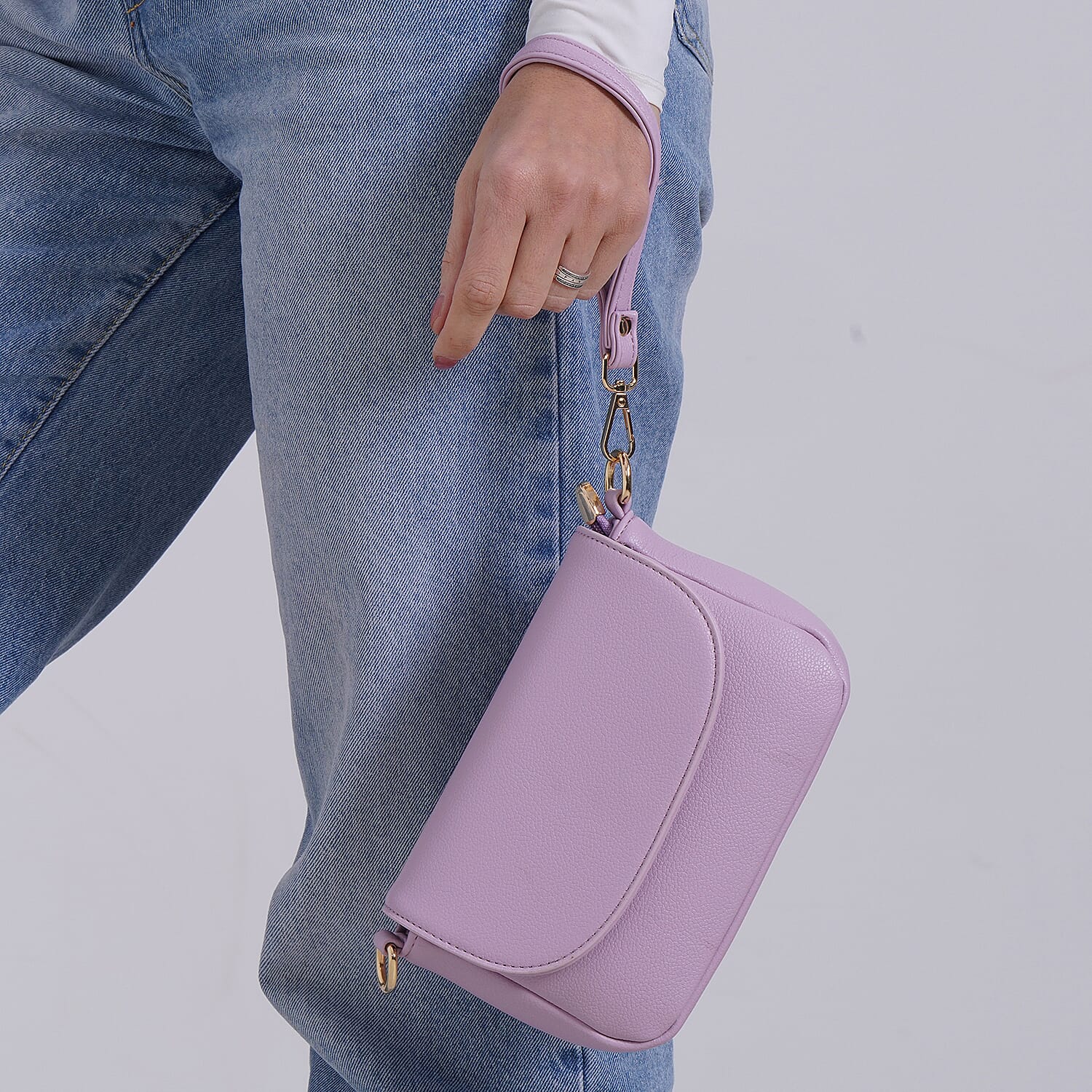 Elegant Flap Crossbody Bag with Adjustable Strap - Lavender