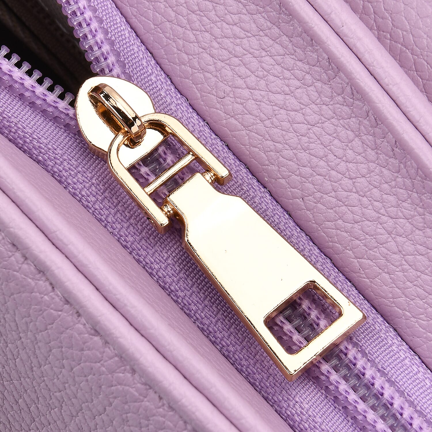 Elegant Flap Crossbody Bag with Adjustable Strap - Lavender