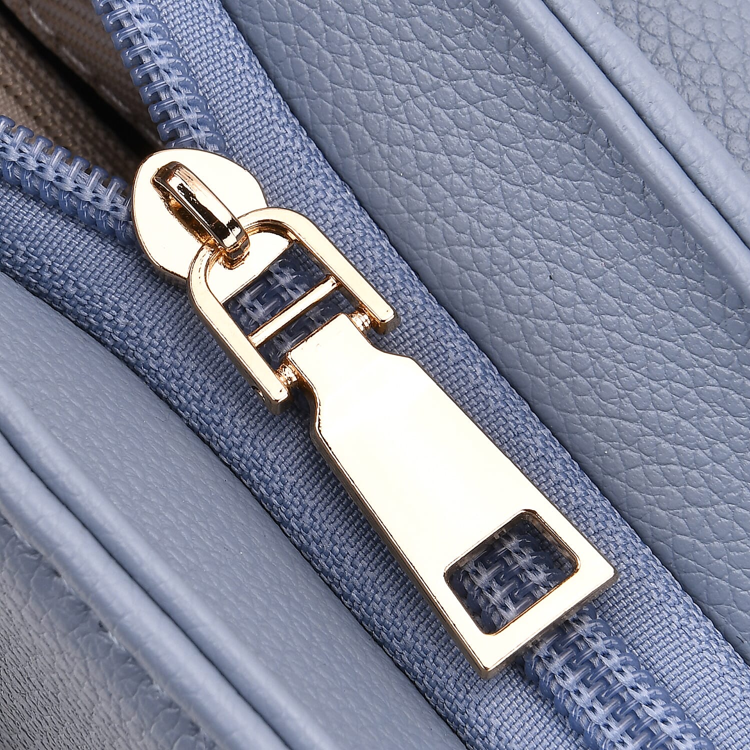 Elegant Flap Crossbody Bag with Adjustable Strap - Blue