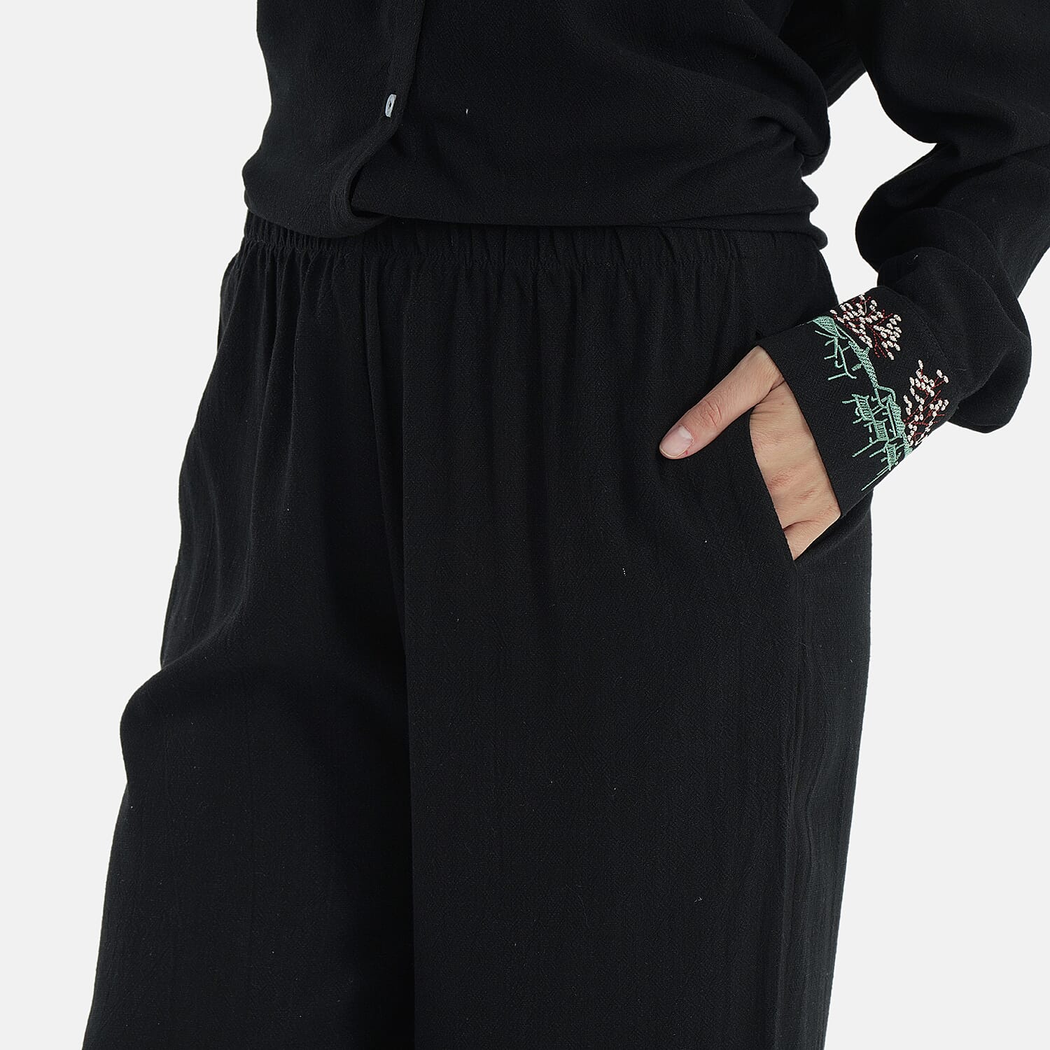 La Marey Linen Blend Relaxed Fit Embroidered Trousers (Size M) - Black