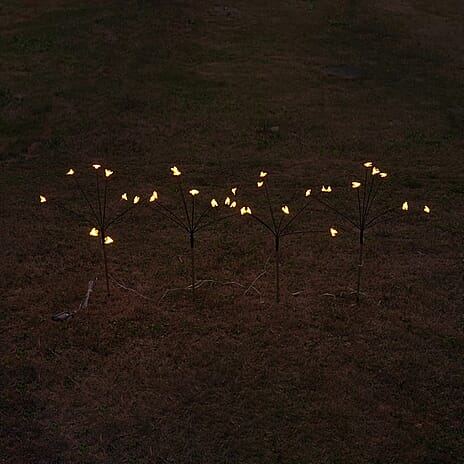 32 LED Bee Swaying Stake Lights with 8 Modes