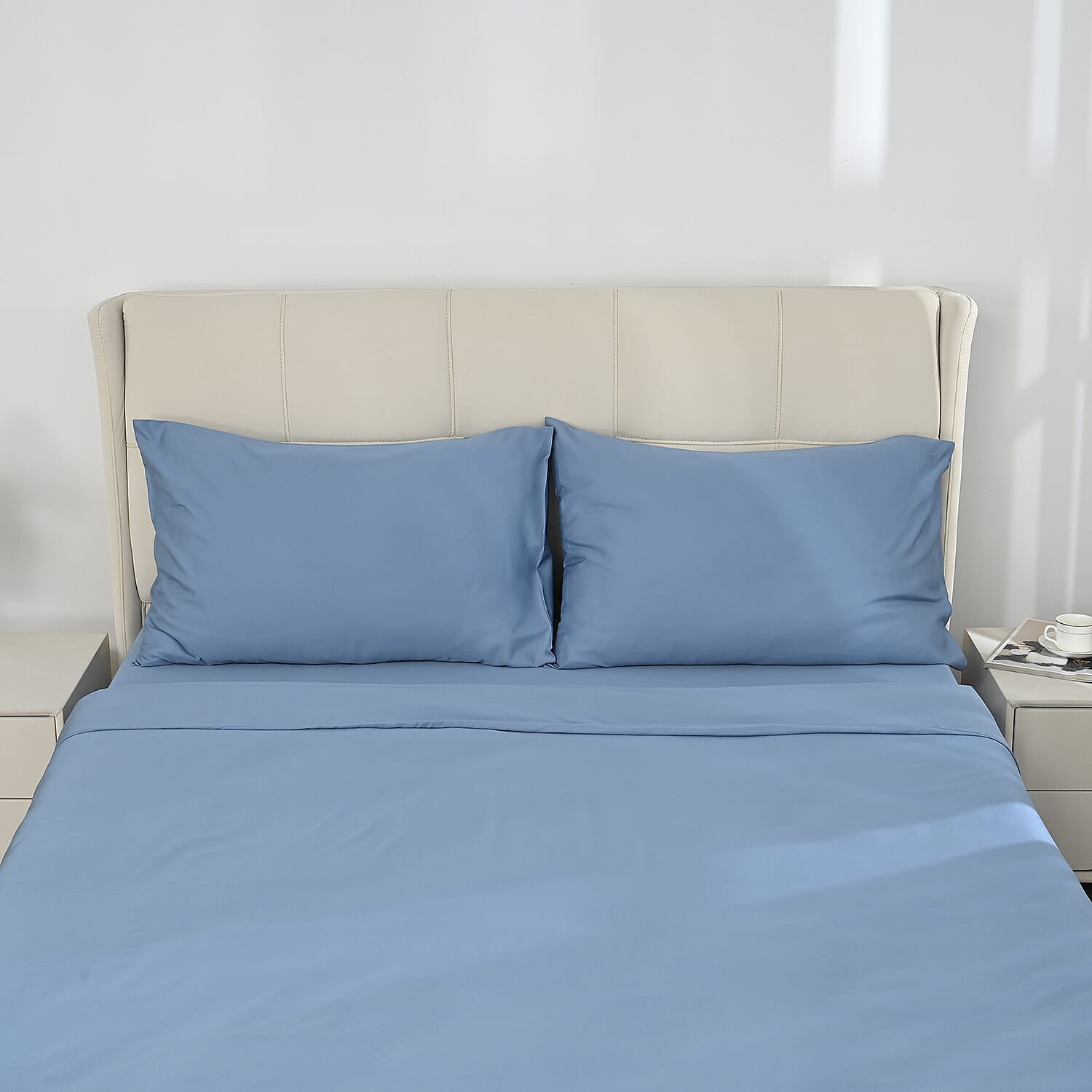 4-Piece Bamboo Bedding Set incl. Duvet Cover, Fitted Sheet & 2 Pillowcases 4-Piece Bamboo Bedding Set incl. Duvet Cover, Fitted Sheet & 2 Pillowcases
