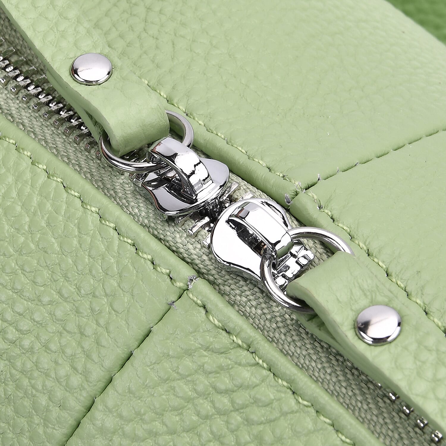 Hong Kong Closeout - Solid 100% Genuine Leather Crossbody Bag with Tassle Chain - Green