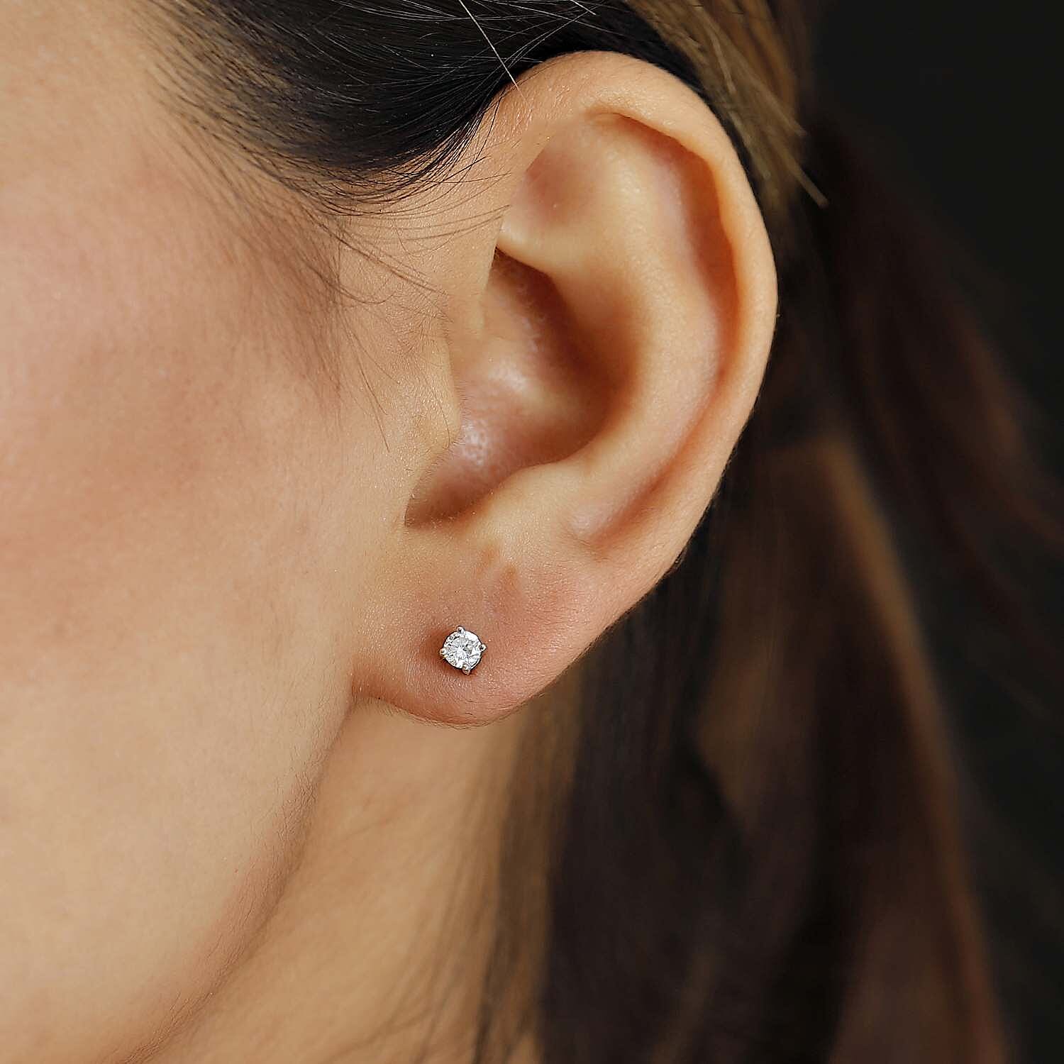 Luxuriant Diamond 0.25 Ct. Lab Grown Diamond Earring in 9K Gold