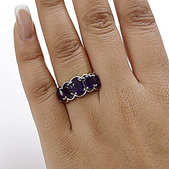 https://tjcuk.sirv.com/Products/80/4/8044679/African-Amethyst-5-Stone-Ring-in-Rhodium-Overlay-Sterling-Silver-3-97-_8044679_2.jpg?w=342&h=342