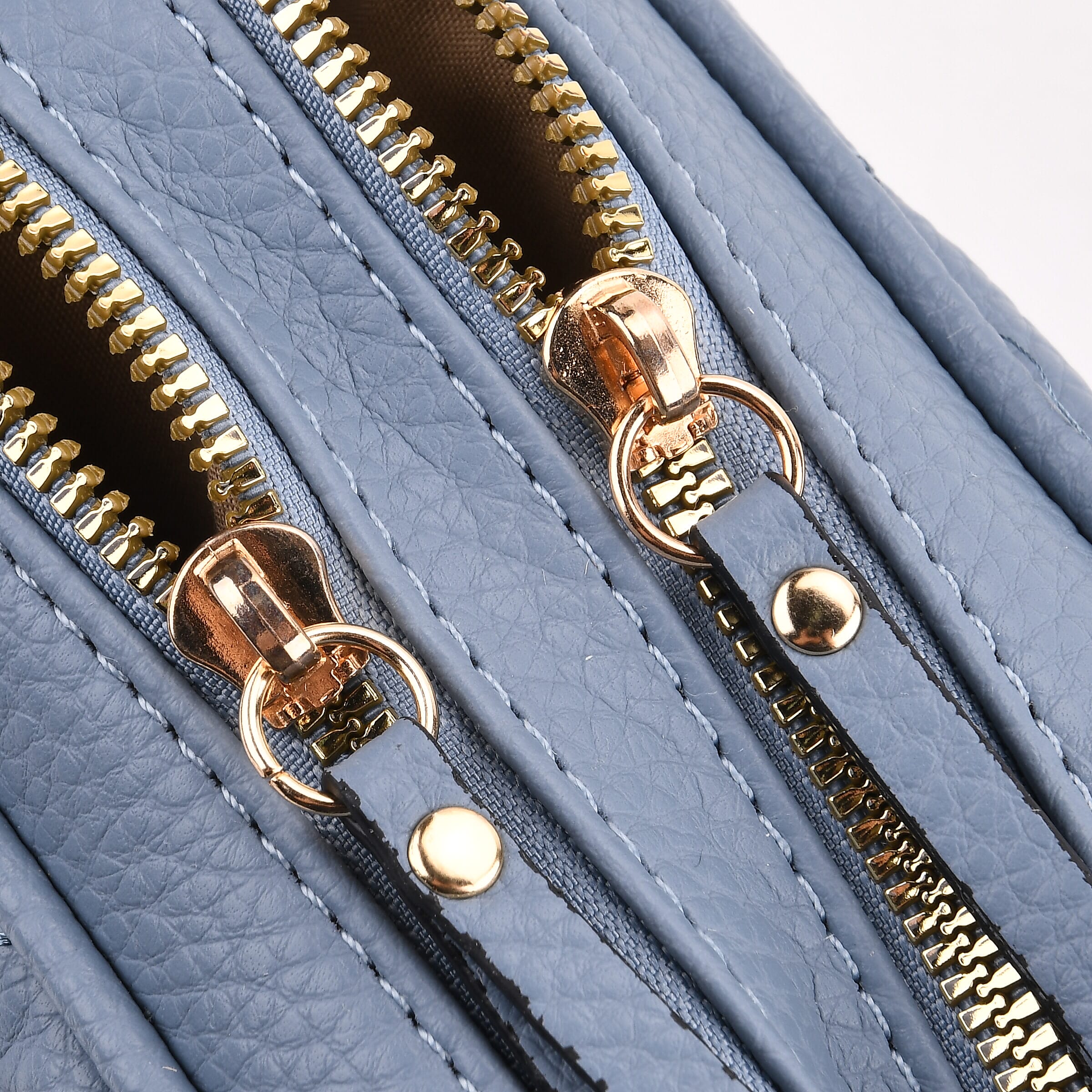 Stylish Quilted Crossbody Bag with Patterned Strap - Blue