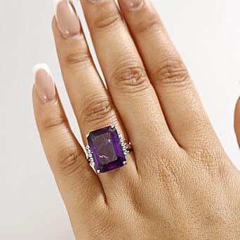 https://tjcuk.sirv.com/Products/80/4/8046390/African-Amethyst-White-Zircon-Solitaire-Ring-in-Rhodium-Overlay-Sterli_8046390_2.jpg?w=342&h=342