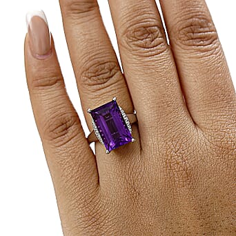 https://tjcuk.sirv.com/Products/80/4/8046402/African-Amethyst-White-Zircon-Solitaire-Ring-in-Rhodium-Overlay-Sterli_8046402_2.jpg?w=342&h=342
