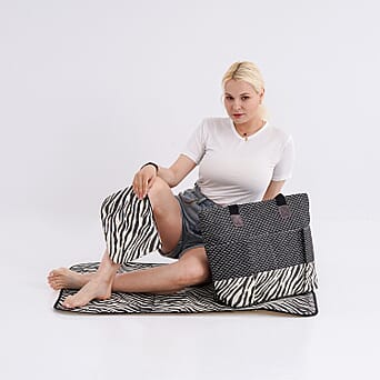 https://tjcuk.sirv.com/Products/80/4/8049265/Zebra-Tote-Bag-Size-40x14x40-cm-Black-White-Black-and-White_8049265_1.jpg?w=342&h=342