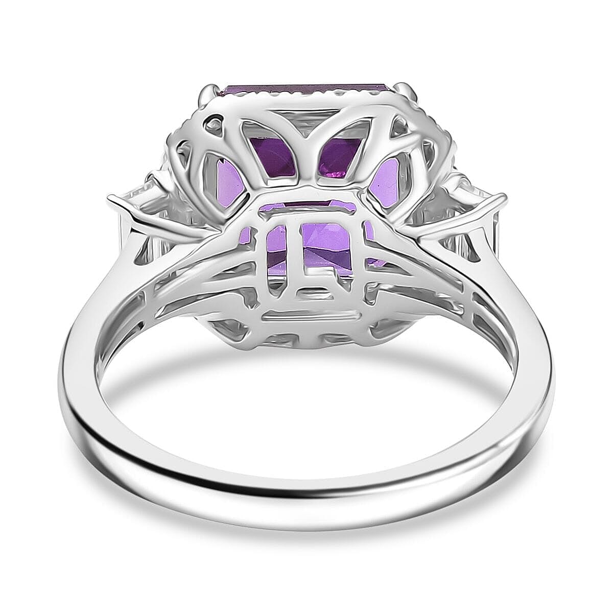 10K White Gold AAA Lab Grown Color Change Sapphire , Lab Grown Diamond EF, VS Solitaire Ring 7.17 ct, Gold Wt. 4.17 Gms 6.230 Ct. 10K White Gold AAA Lab Grown Color Change Sapphire , Lab Grown Diamond EF, VS Solitaire Ring 7.17 ct, Gold Wt. 4.17 Gms 6.230 Ct.