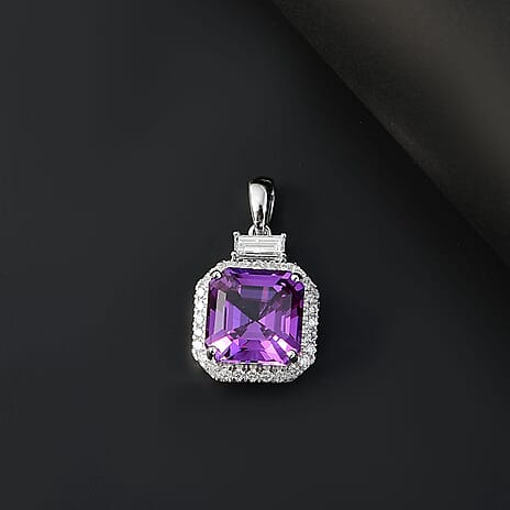 10K White Gold AAA Lab Grown Color Change Sapphire, Lab Grown Diamond Main Stone With Side Stone Pendant, Gold Wt.2.29 Gms  6.030  Ct.