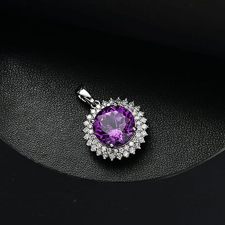 10K White Gold  AAA   Lab Grown Color Change Sapphire ,  Lab Grown Diamond  EF, VS Main Stone With Side Stone Pendant 5.90 ct,  Gold Wt. 2.18 Gms  4.480  Ct.