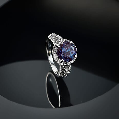 10K White Gold  AAA   Lab Grown Alexandrite ,  Lab Grown Diamond  EF, VS Main Stone With Side Stone Ring 5.61 ct,  Gold Wt. 4.51 Gms  4.440  Ct.