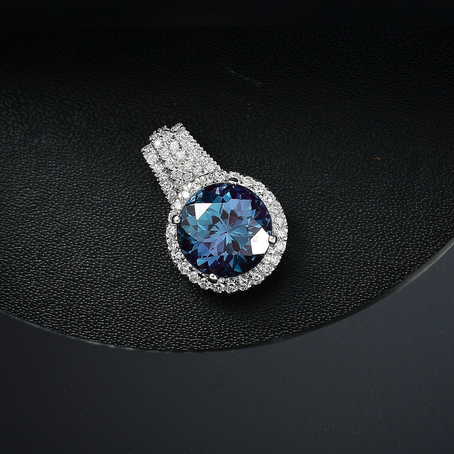 10K White Gold AAA Lab Grown Alexandrite, Lab Grown Diamond EF, VS Solitaire Pendant, Gold Wt.2.1 Gms  4.190  Ct.