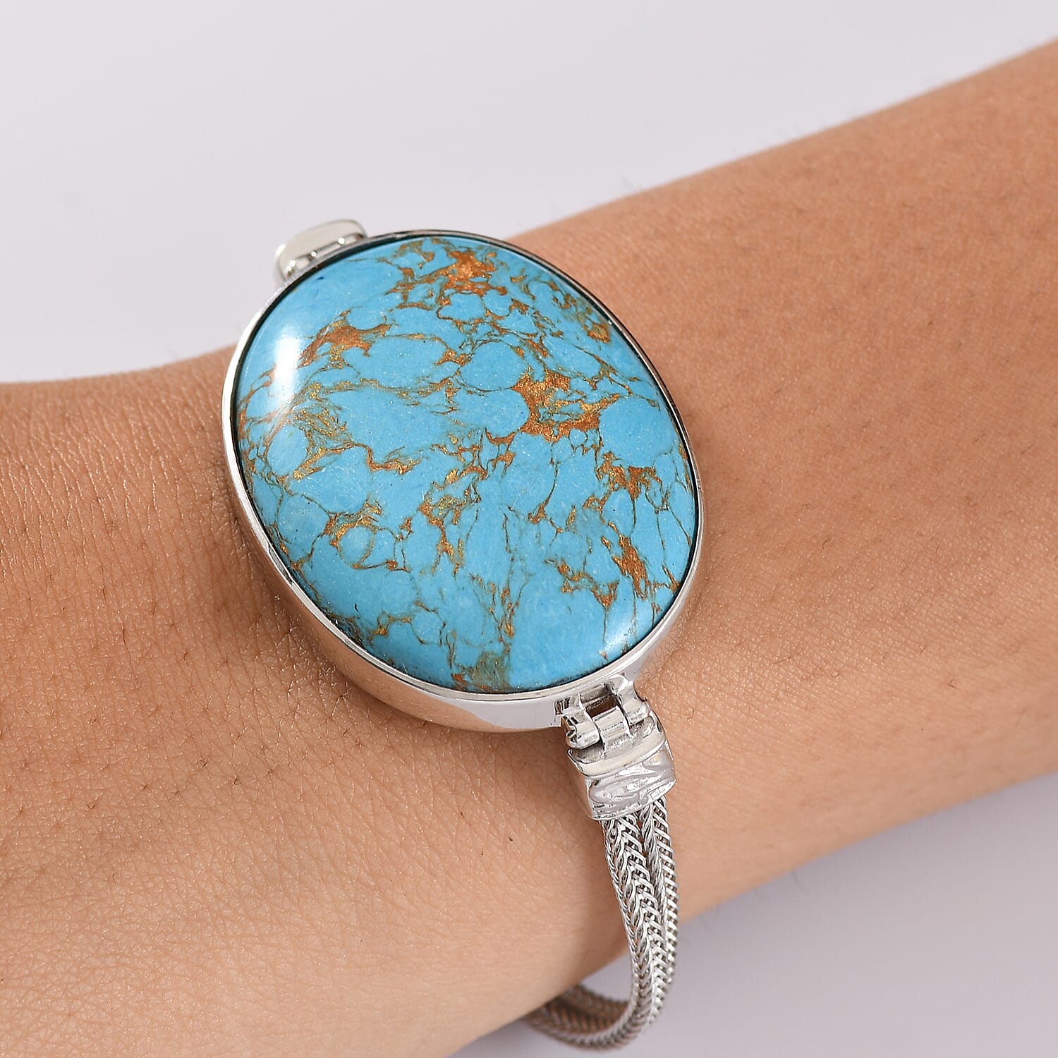 Tucson Find- BlueTurquoise (OV 40x30) Bracelet (Size - 7.5) with Toggle Lock  53.85 Ct.