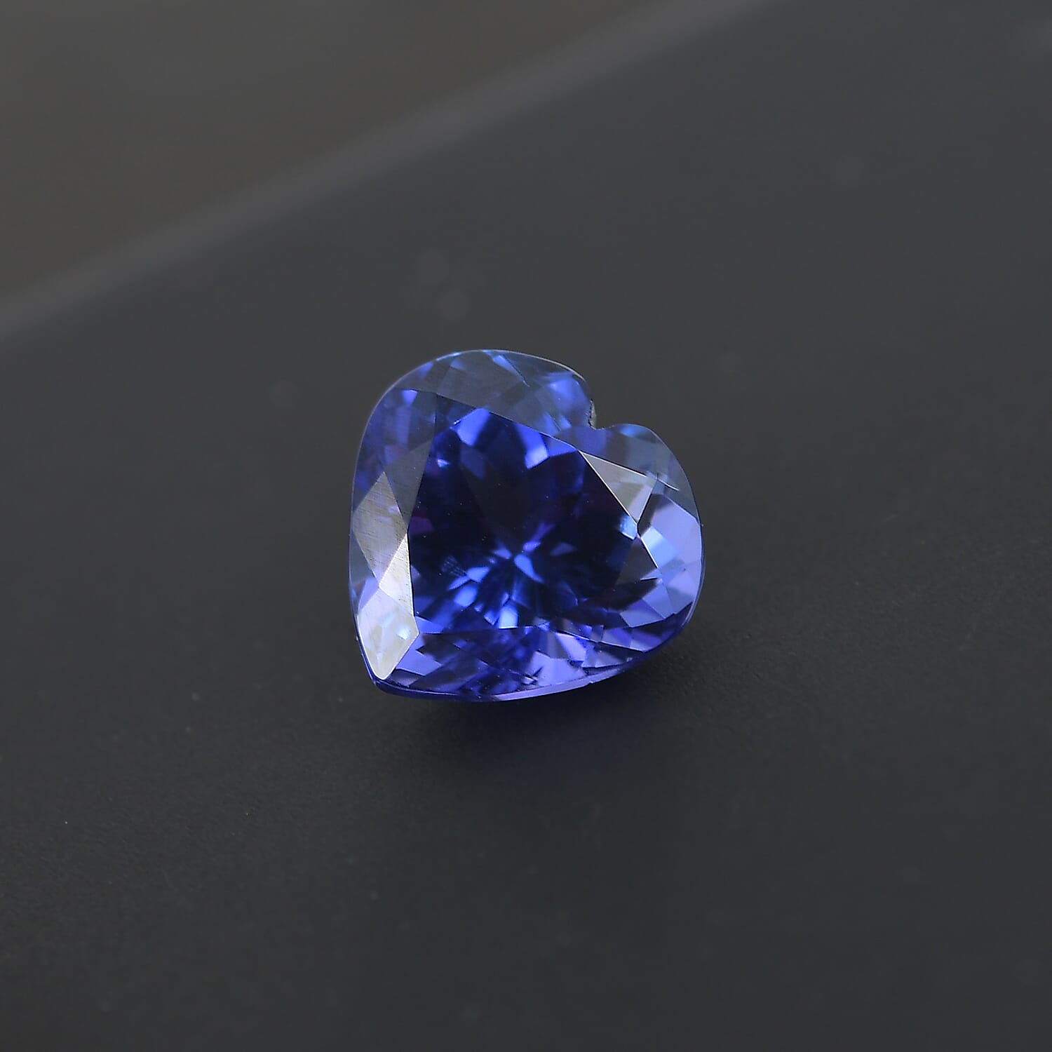 Tanzanite Heart Size Varies