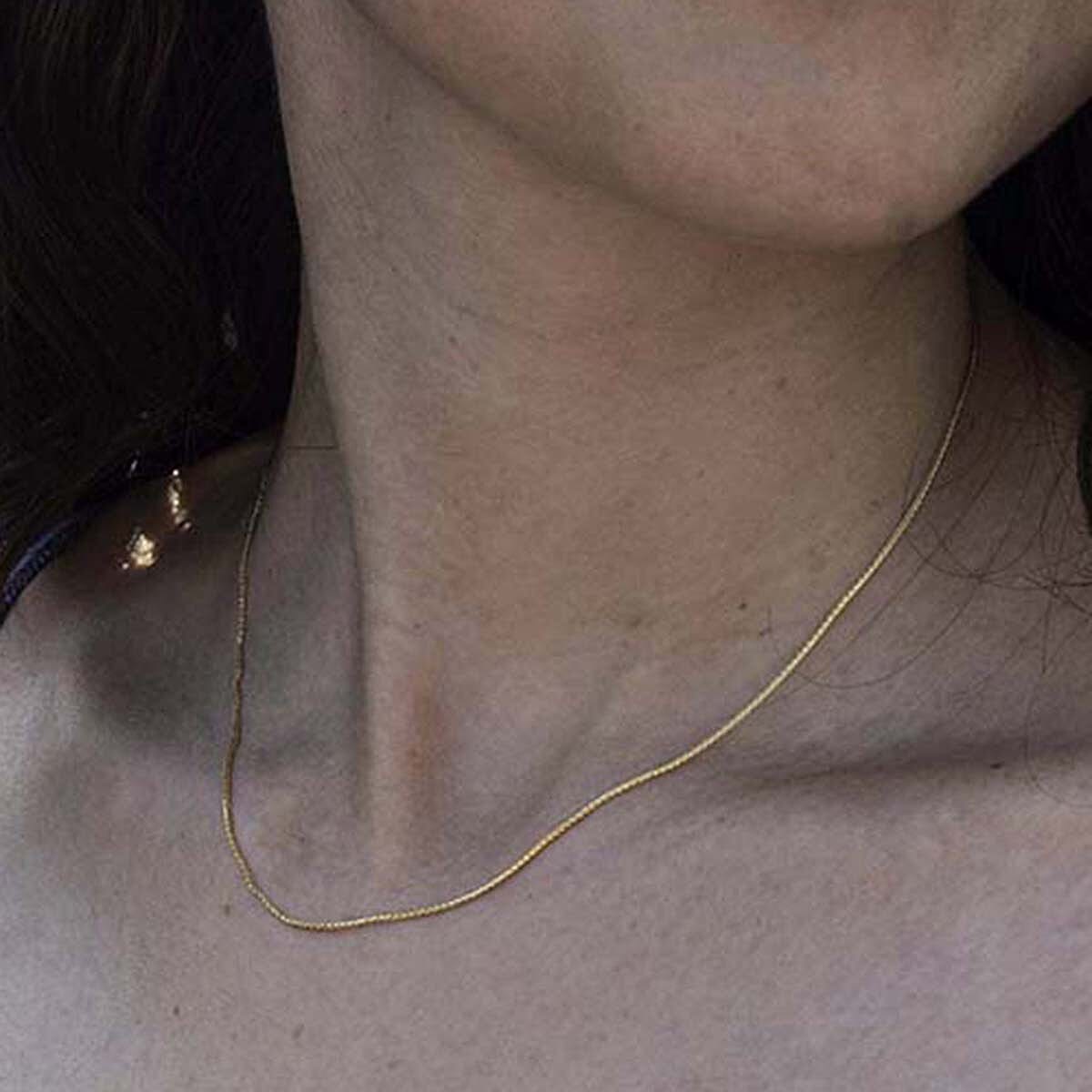 9K Yellow Gold Spiga Necklace (Size 16) with Lobster Clasp 9K Yellow Gold Spiga Necklace (Size 16) with Lobster Clasp