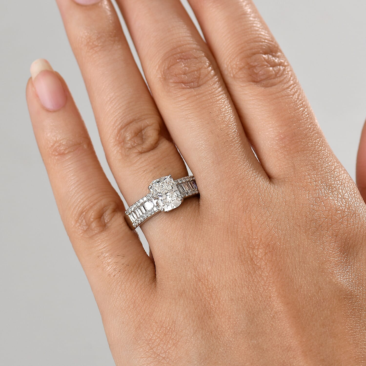 Luxuriant Diamond 950 Platinum IGI Certified Lab Grown Diamond (VS-1-F) Solitaire Diamond Ring