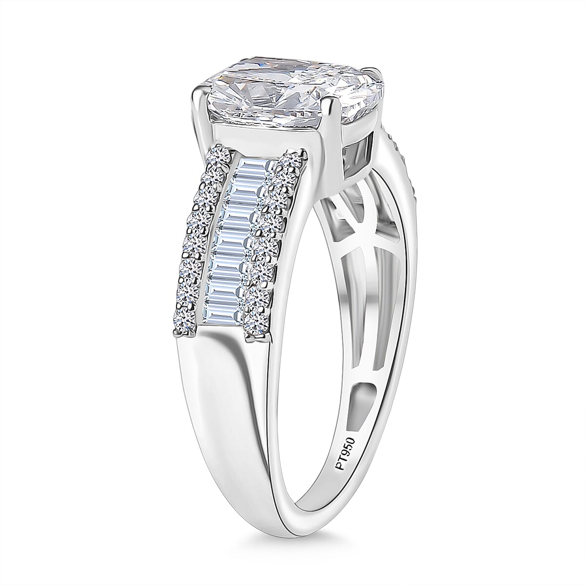 Luxuriant Diamond 950 Platinum IGI Certified Lab Grown Diamond (VS-1-F) Solitaire Diamond Ring