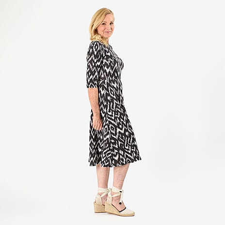 Closeout Deal Knitted Dress (Size - 20) - Black White