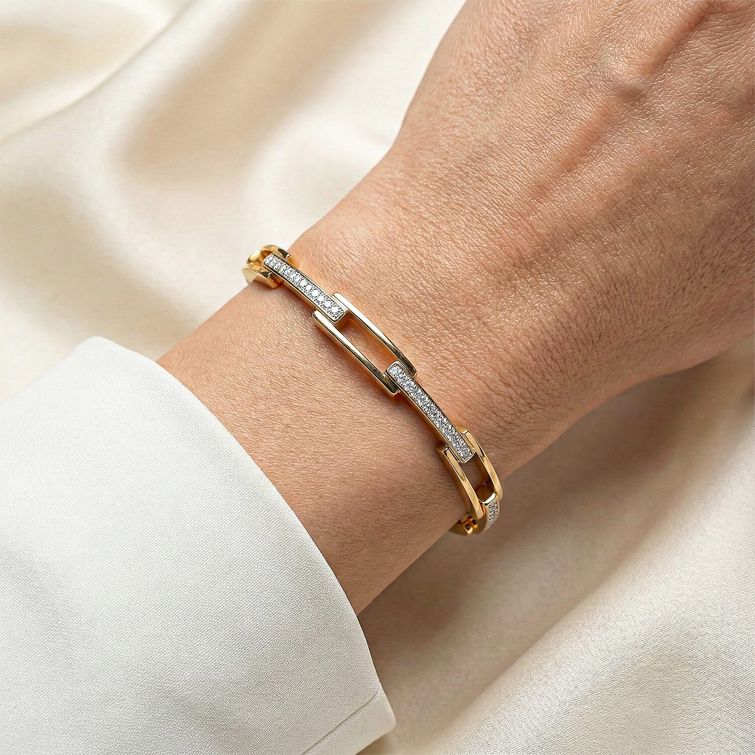 Luxuriant Diamond Lab Grown Diamond (SI-G-H) Bangle (Size - 7.5) in 18K Vermeil Yellow Gold Plated Sterling Silver 0.25 Ct, Silver Wt. 15.48 Gms.