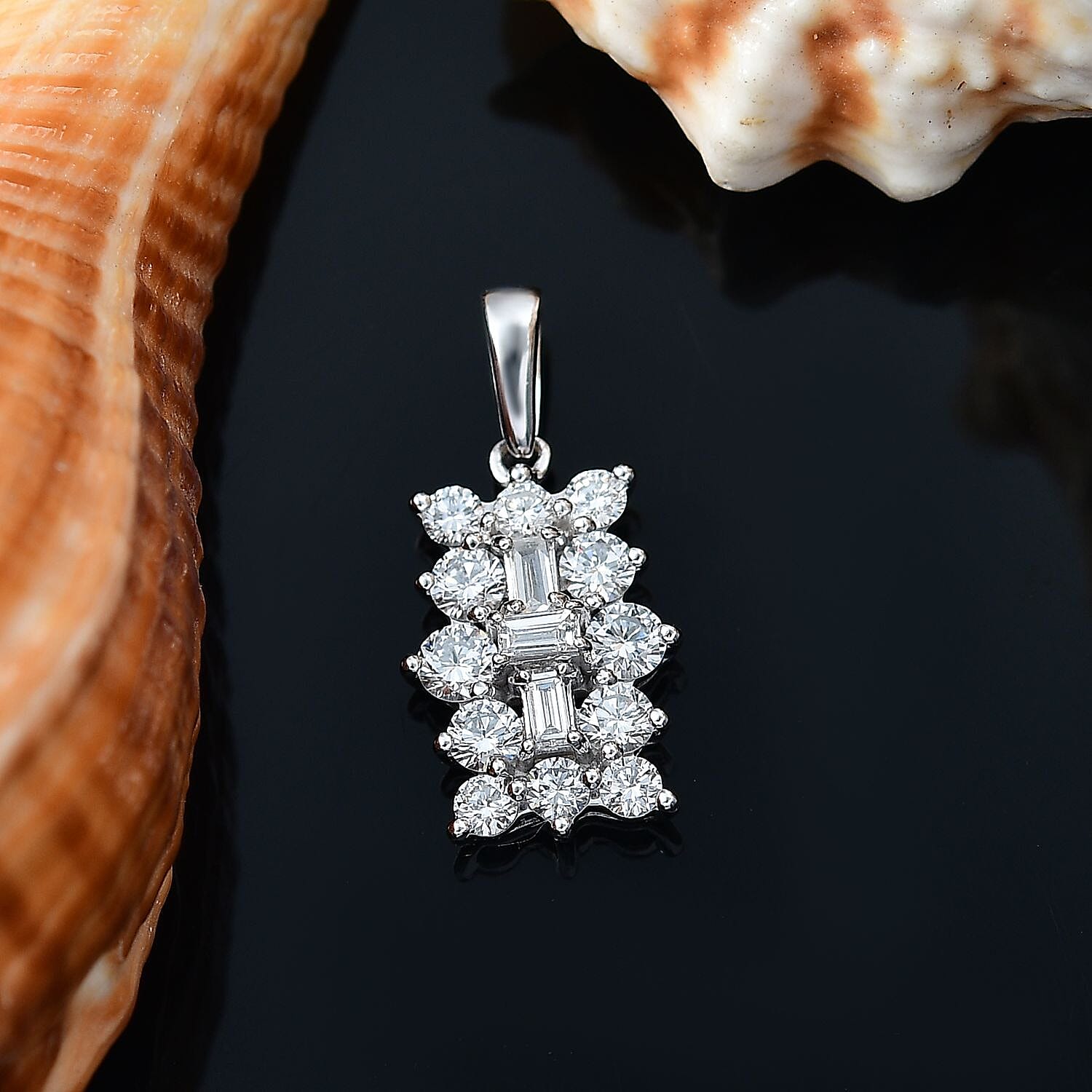 Luxuriant 9K White Gold SGL Certified Lab Grown Diamond (VS-GH) Boat Pendant 1.00 Ct.