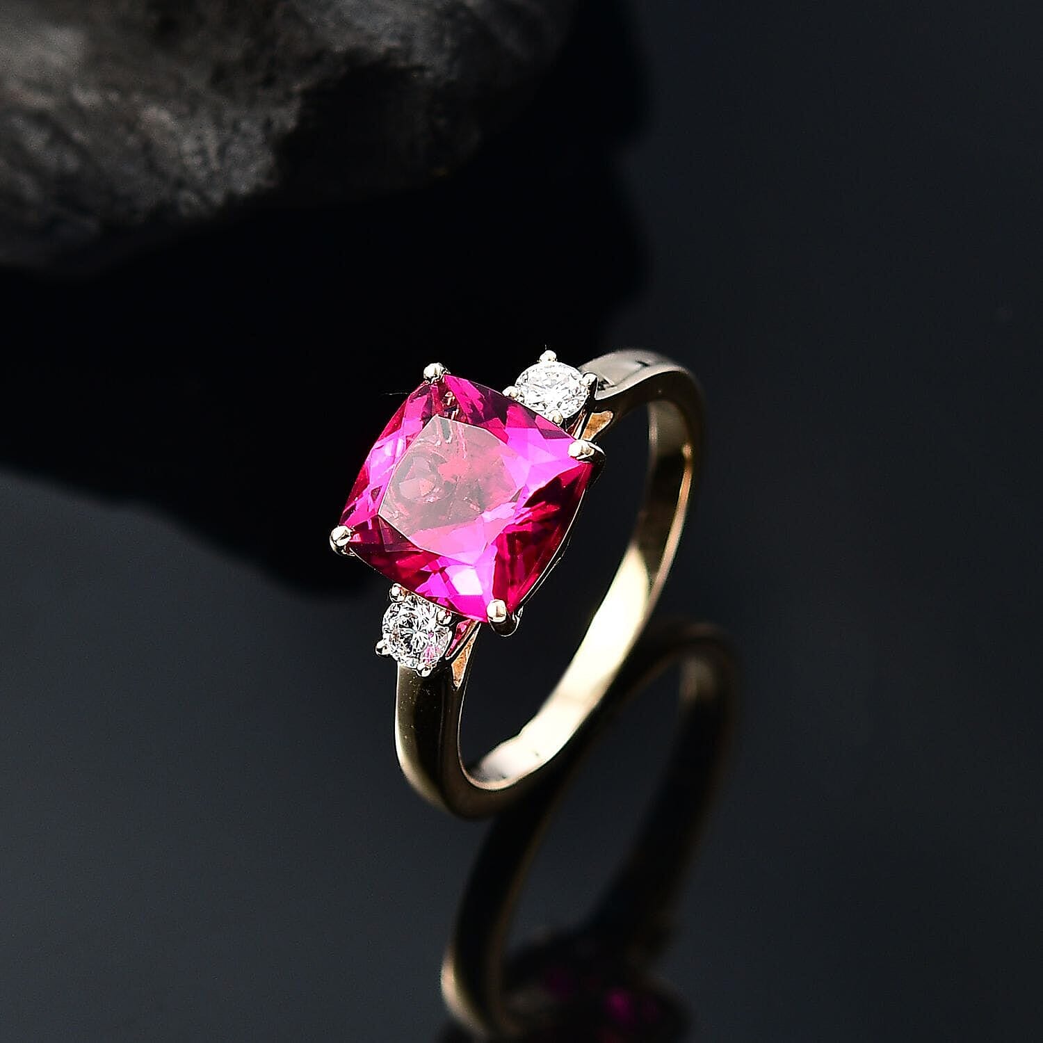 LUXURIANT 10K Yellow Gold AGI Certified AAA Lab Grown Bixbite & VS-EF Lab Grown Diamond Cushion Cut 3 Stone Ring 3.08 Ct, Gold Wt. 2.54 Gms