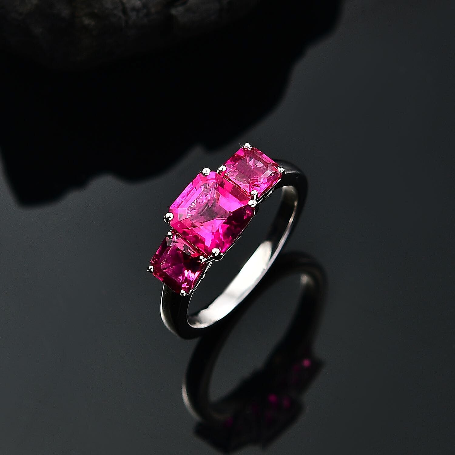 10K White Gold AAA Lab Grown Bixbite Solitaire Ring, Gold Wt.3.09 Gms  2.601  Ct.