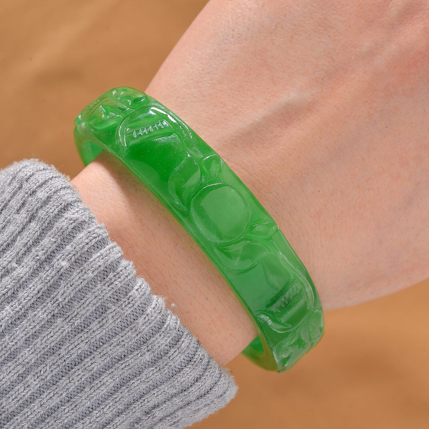 Green Jade Stone Bangle (Size - 7) 290.00 Ct.