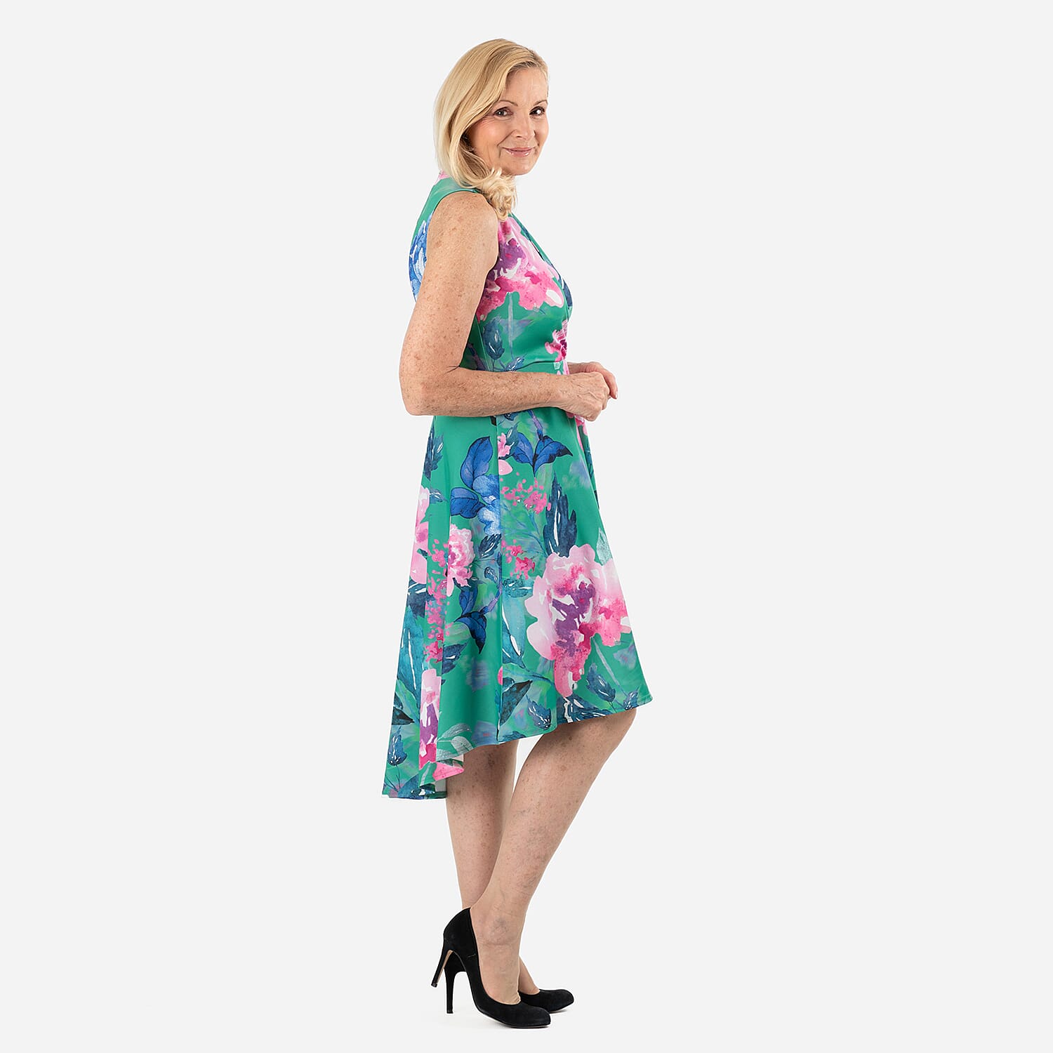 Floral Scatter Print V-Neck Sleeveless Dress Floral Scatter Print V-Neck Sleeveless Dress