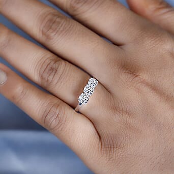 https://tjcuk.sirv.com/Products/80/6/8066902/Luxuriant-Diamond-950-Platinum-SGL-Certified-Lab-Grown-Diamond-SI-G-H-_8066902_3.jpg?w=342&h=342