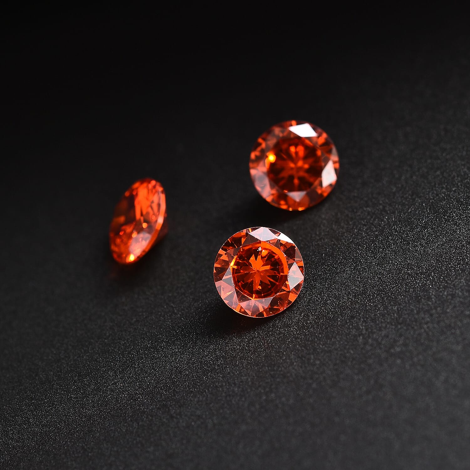 Orange Cubic Zirconia Round Shape Gemstone 4 Ct. - 6 mm