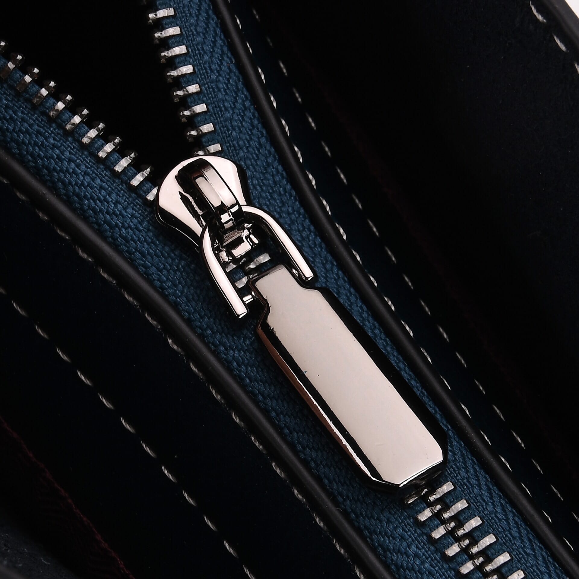 Stylish Genuine Leather Everyday Tote Bag With Adjustable Strap -  Dark Teal