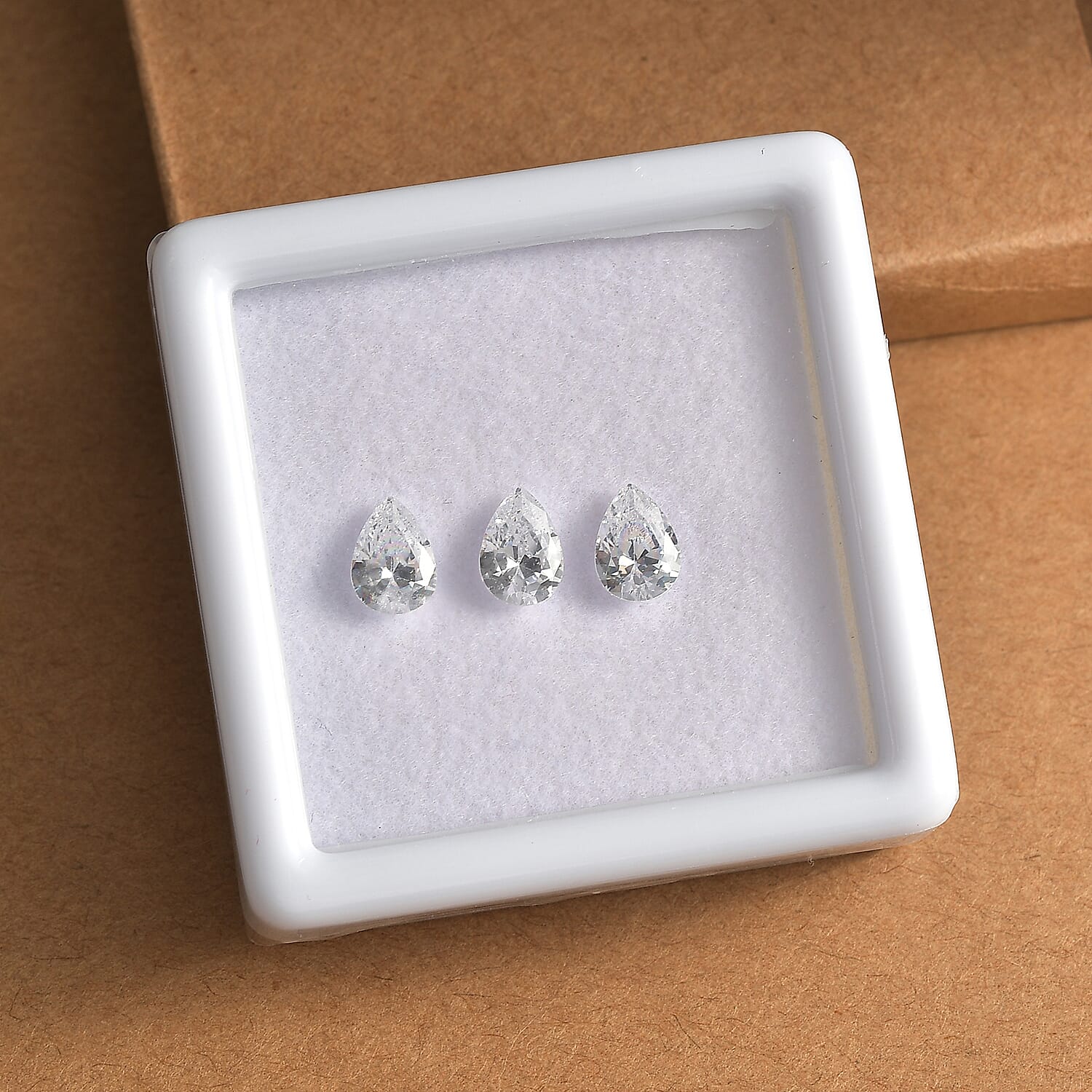 White Cubic Zirconia Pear Shape Gemstone 3.25 Ct. - 7x5 mm