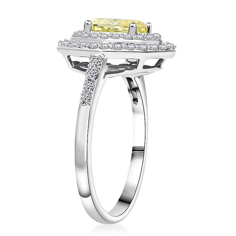 Luxuriant Diamond 950 Platinum Lab Grown Yellow Diamond & White Lab Grown Diamond Ring 1.49 Ct, Platinum Wt. 5.13 Gms