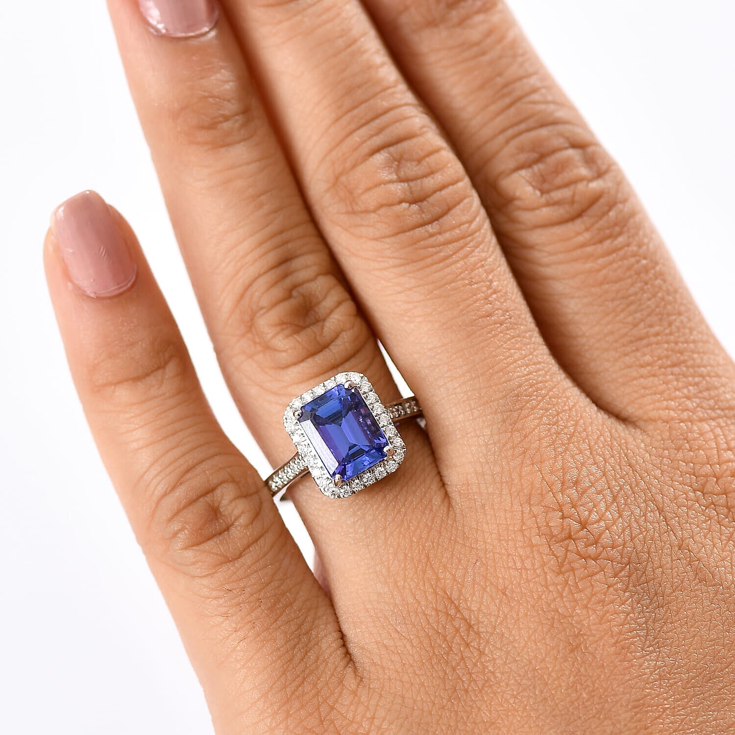 950 Platinum AAAA Tanzanite White Diamond VS-EF Solitaire Ring, Platinum Wt.6 Gms  4.414  Ct.