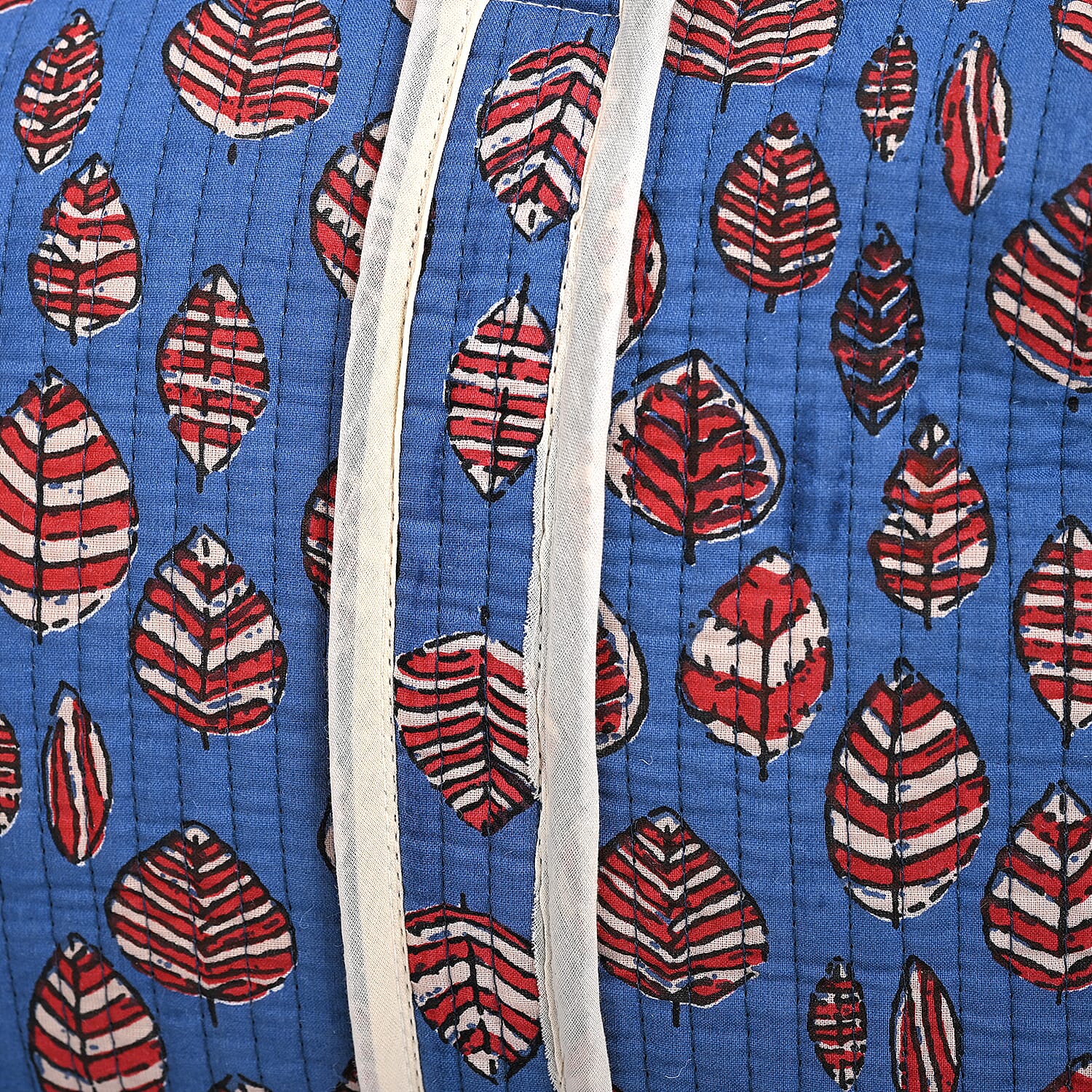 Quilted Fabric Floral Print Travel Duffel Bag - Blue & Red