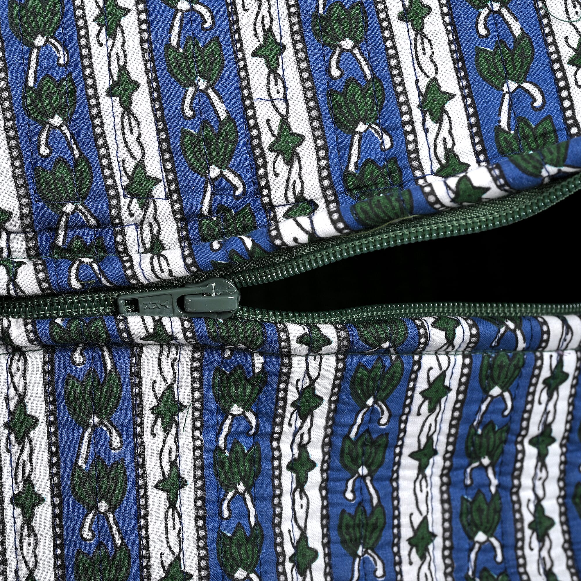 Quilted Stripe Print Travel Duffel Bag- White & Blue Quilted Stripe Print Travel Duffel Bag- White & Blue