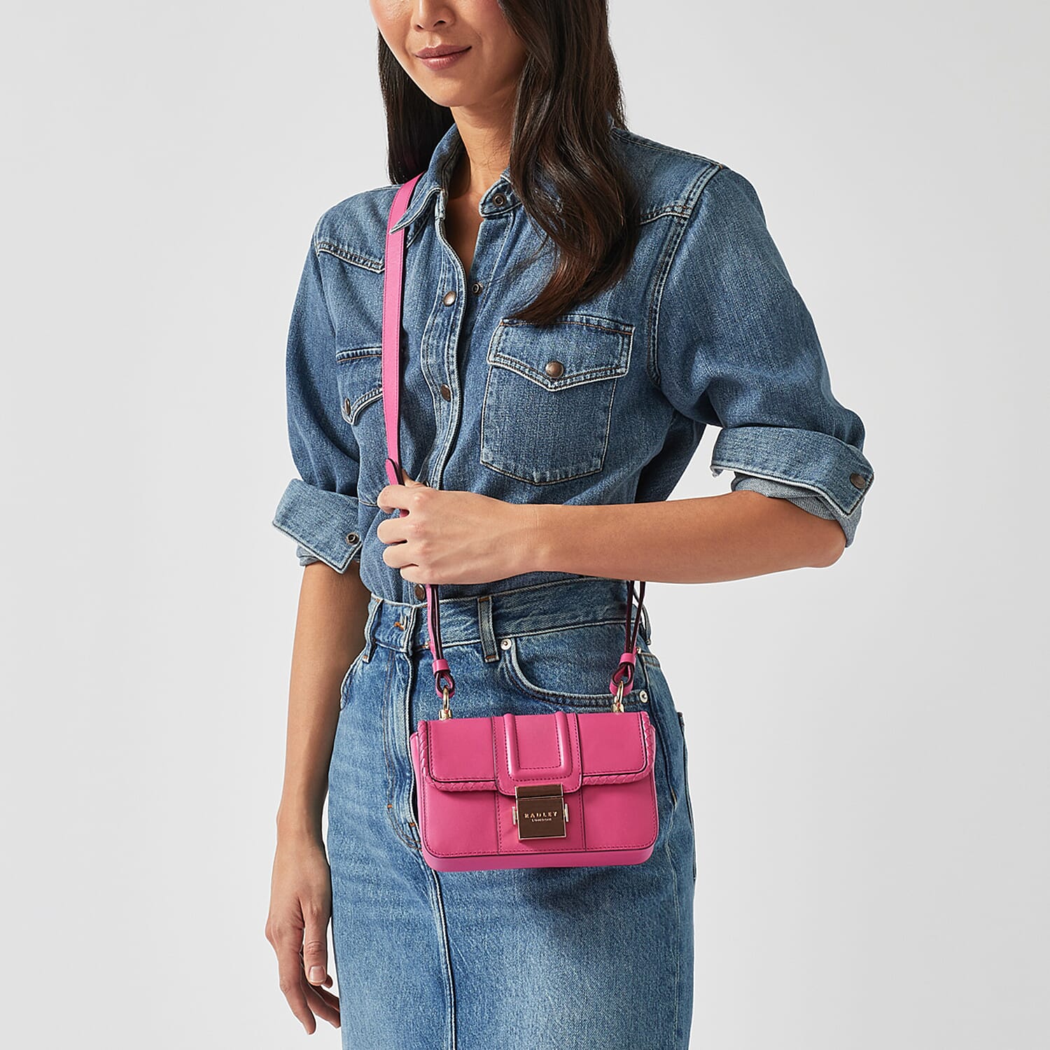 Radley London Showcase - Hanley Close - Genuine Leather Weave Mini Flapover CrossBody Coulis - Pink