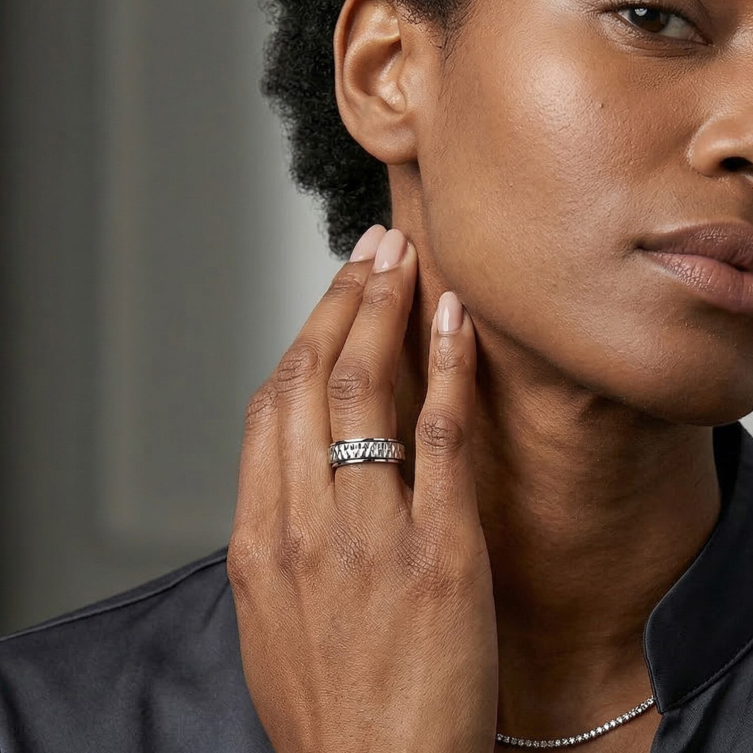 CloseOut Deal - Rhapsody 950 Platinum Spinner Band Ring