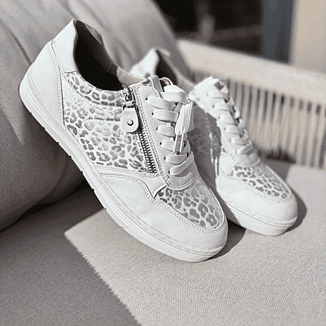 Emma Ladies Osprey Shoe with Memory Foam Sole (Size 6) - White