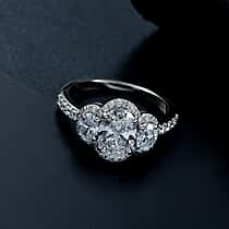 LUXURIANT 950 Platinum IGI Certified (VS-EF) Lab Grown Diamond Ring 2.50 Ct, Platinum wt. 4.60 Gms.