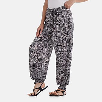 https://tjcuk.sirv.com/Products/80/9/8095084/Tamsy-Printed-Jean-and-Pant-Trouser-Size-One-Size-Curve-Black-White-Bl_8095084_2.jpg?w=342&h=342