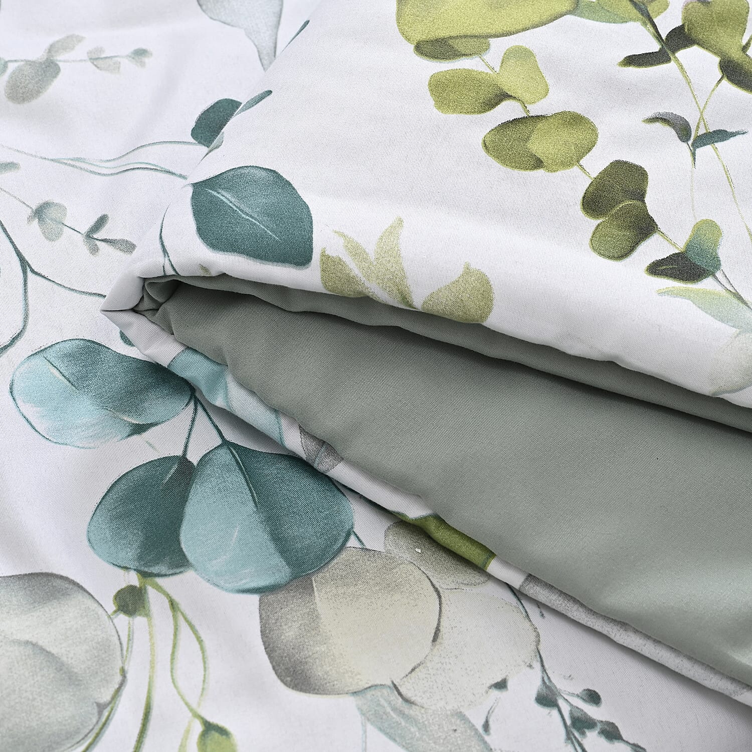Boutique Bedding Collection - Lightweight Leaf Design Comforter With 2 Pillowcases (Size Double)
