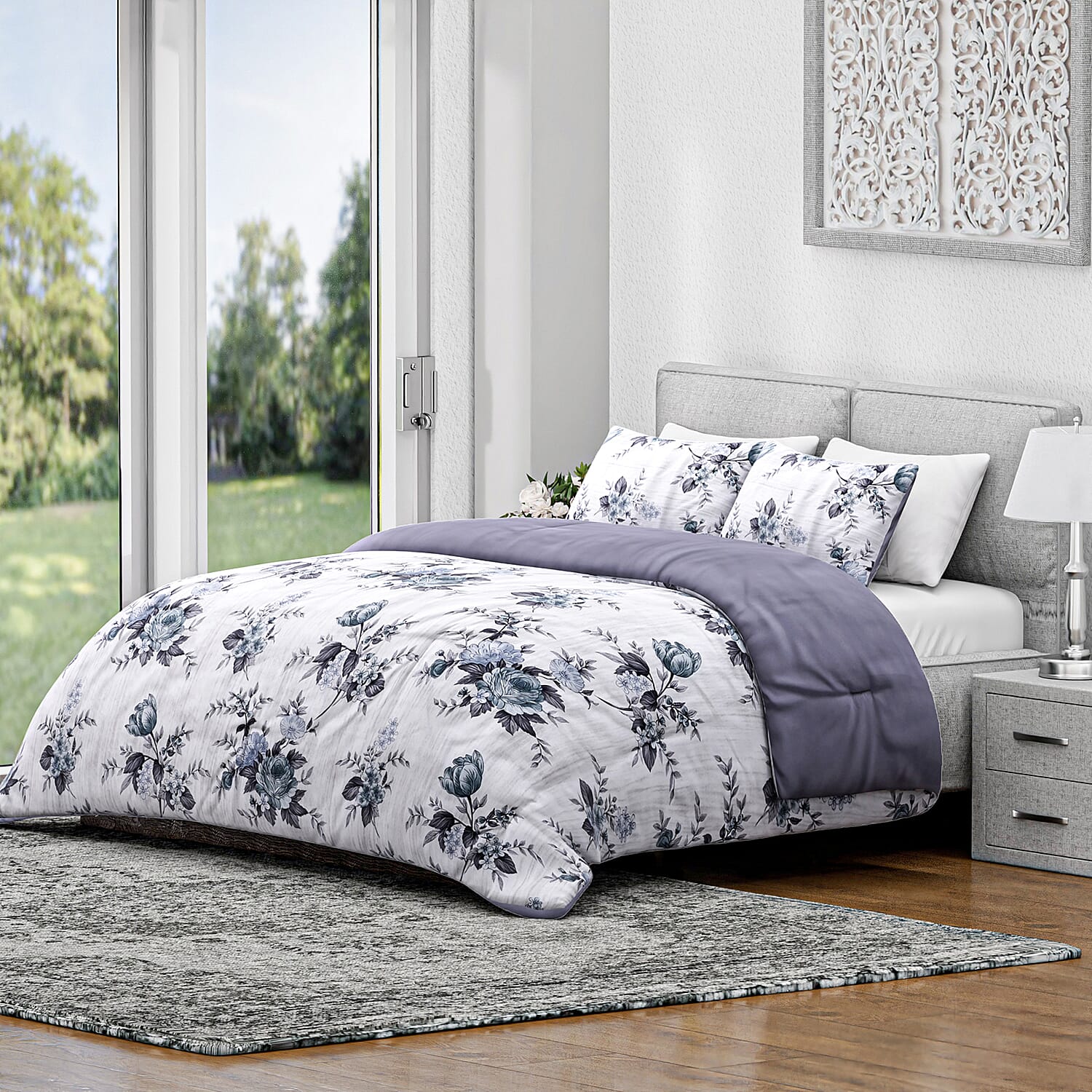 Boutique Bedding Collection - Lightweight Leaf Design Comforter With 2 Pillowcases (Size Double)