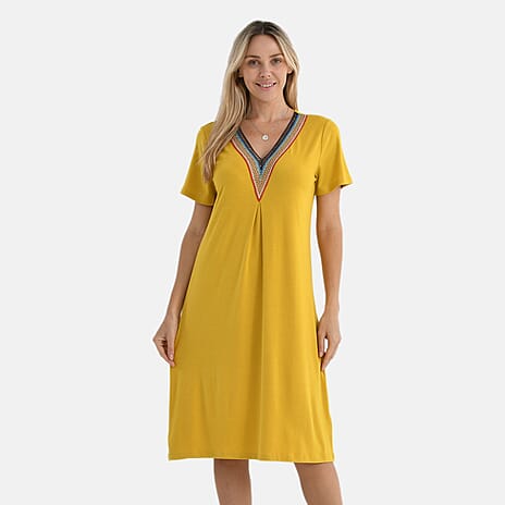 - Maisi Relaxed Fit V-Neck Lace Trim Dress (Size S) - Yellow